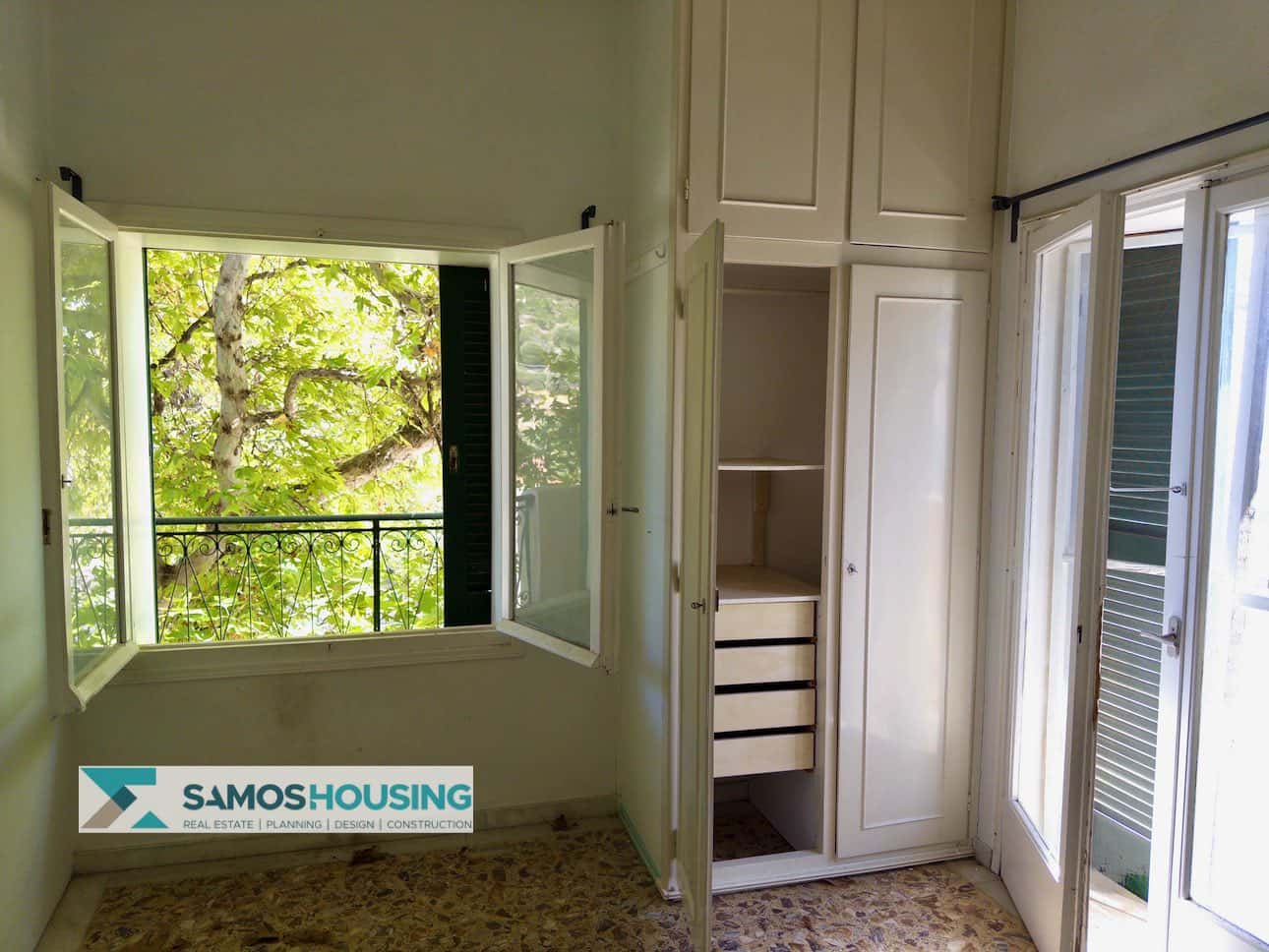 SH567 Chora Central Retreat