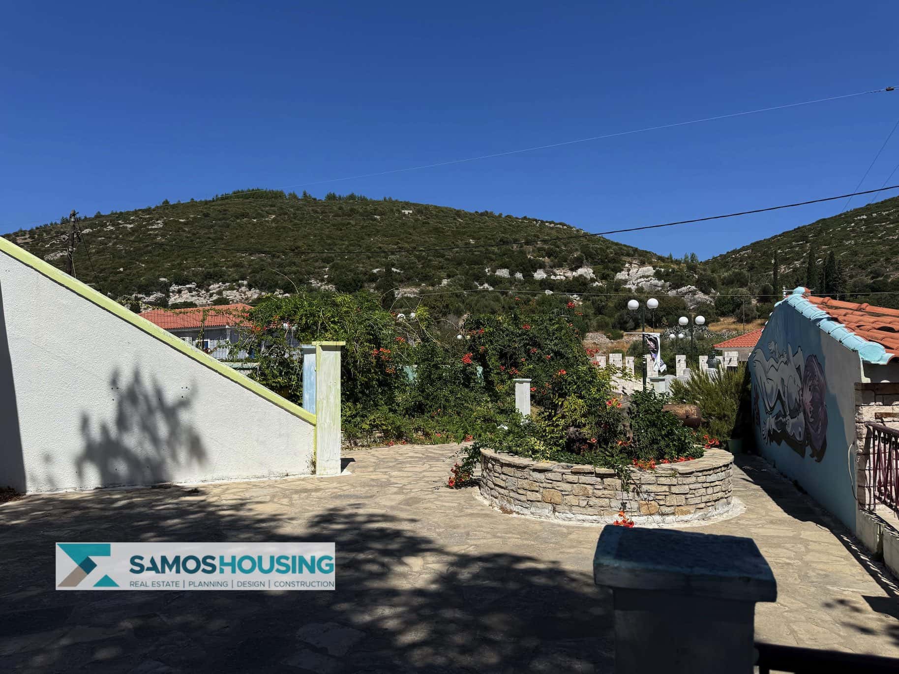 SH567 Chora Central Retreat