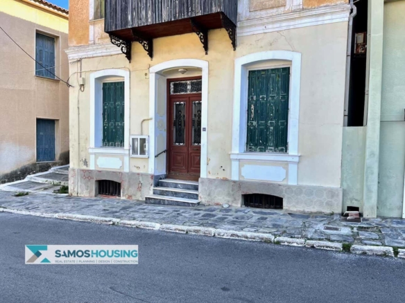 SH569 Elegant Neoclassical Apartment