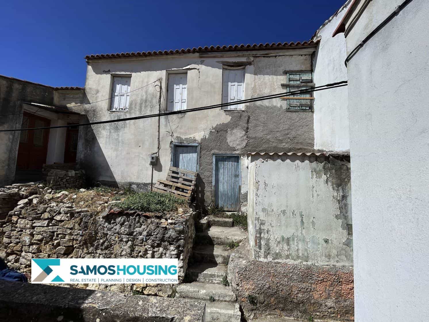 SH570 Authentic Pagondas House