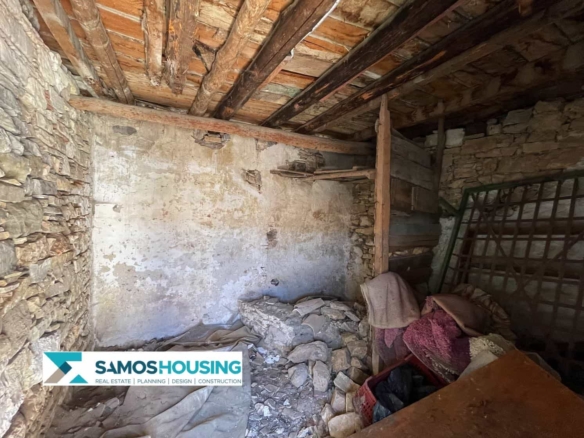 SH570 Authentic Pagondas House