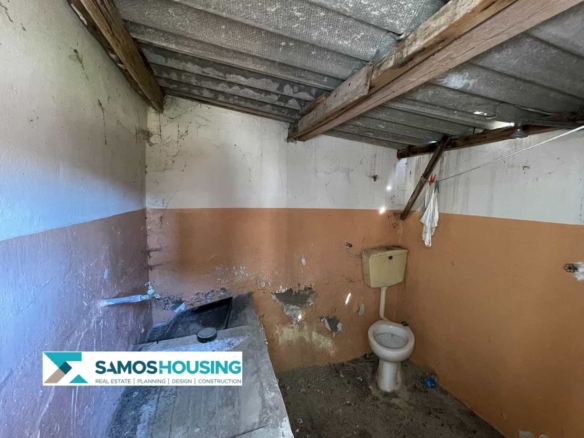 SH570 Authentic Pagondas House