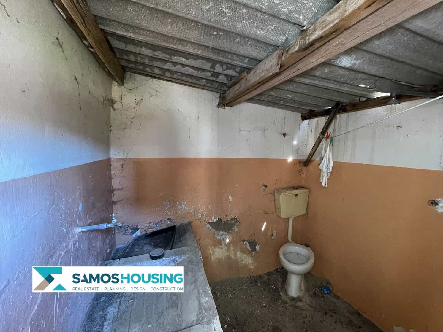 SH570 Authentic Pagondas House