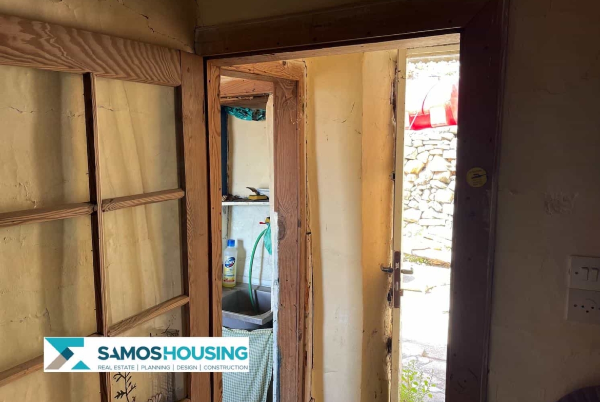 SH570 Authentic Pagondas House