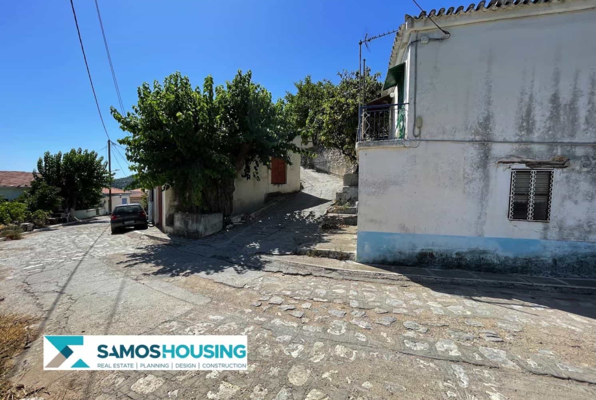 SH570 Authentic Pagondas House