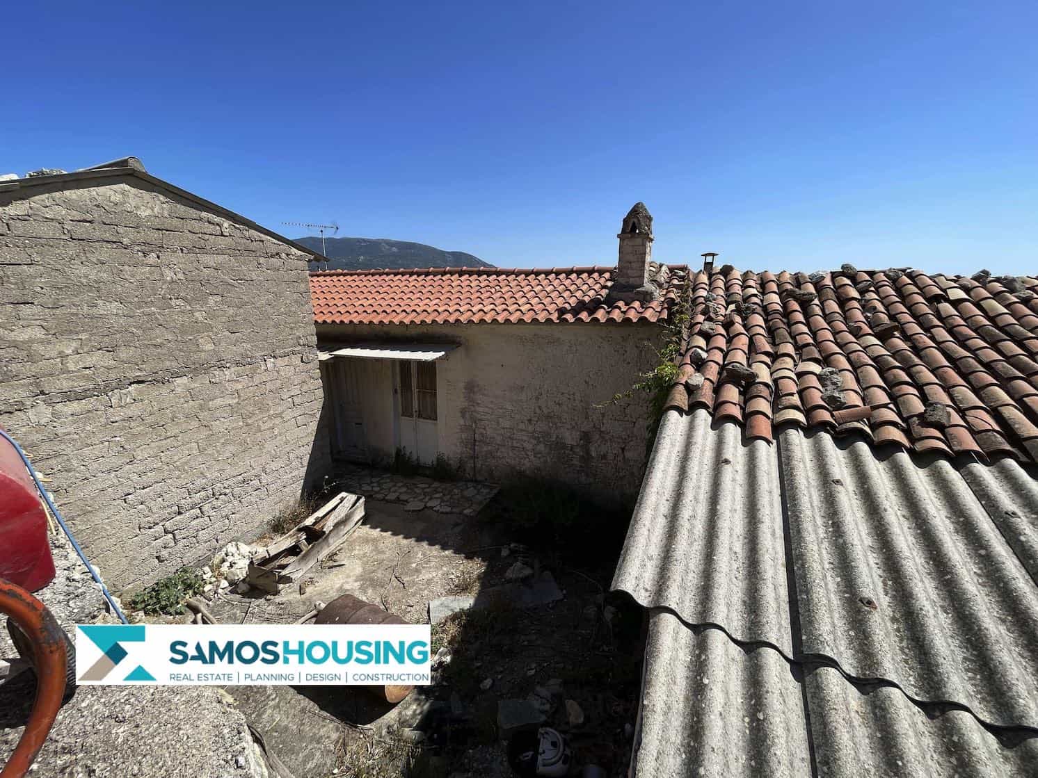 SH570 Authentic Pagondas House