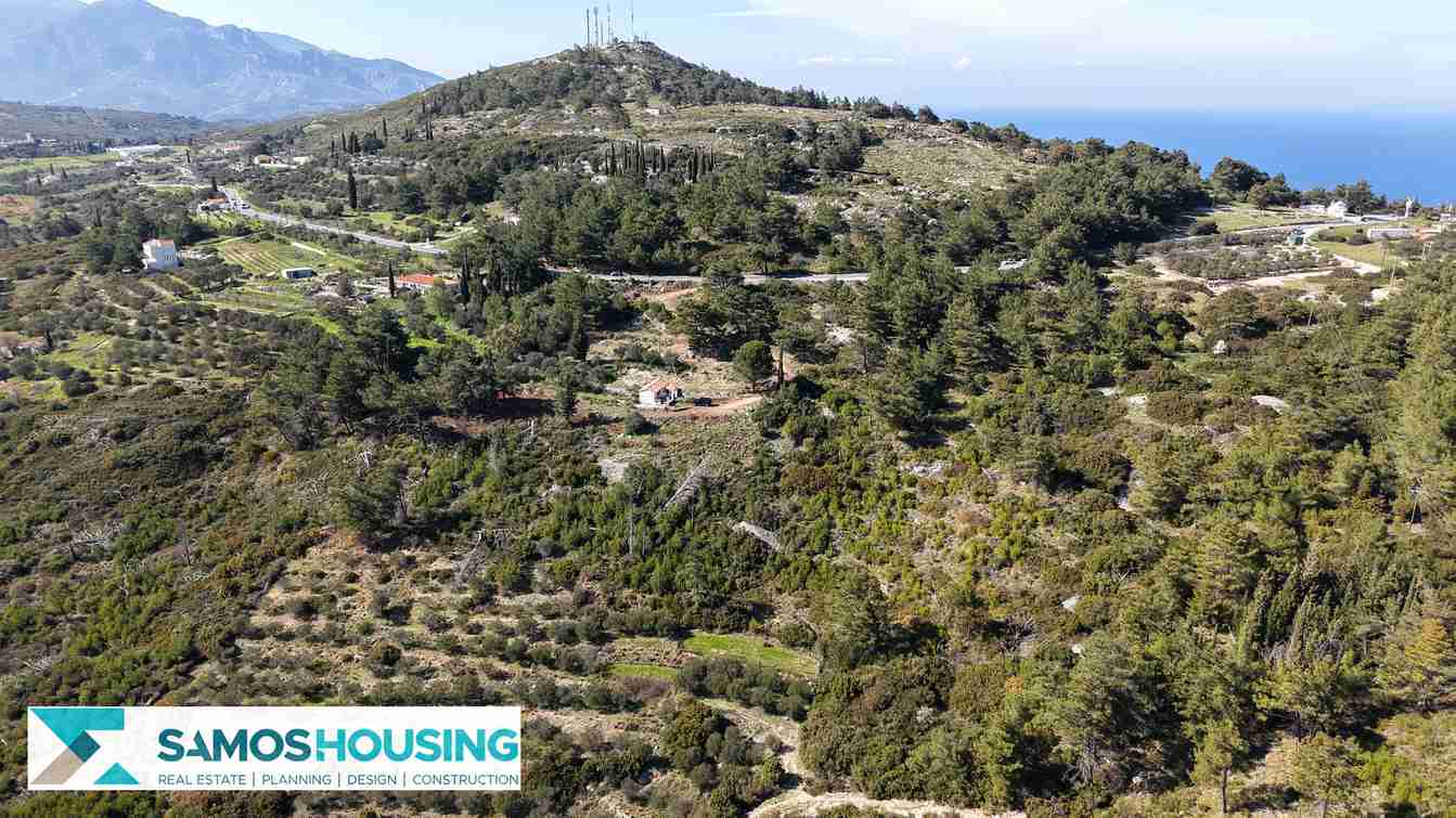 Stone Cottage on 12,328 m² Buildable Plot in Zervou Samos - photo 11
