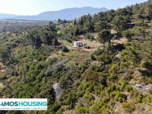 Stone Cottage on 12,328 m² Buildable Plot in Zervou Samos - photo 15