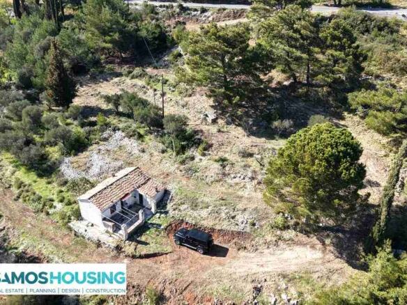 Stone Cottage on 12,328 m² Buildable Plot in Zervou Samos - photo 23