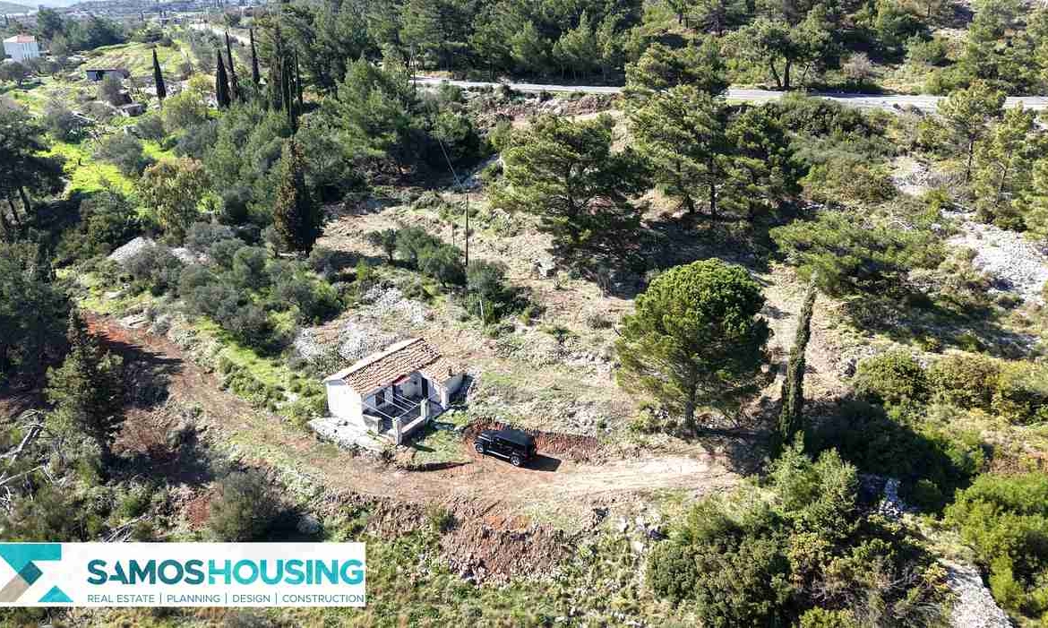 Stone Cottage on 12,328 m² Buildable Plot in Zervou Samos - photo 24