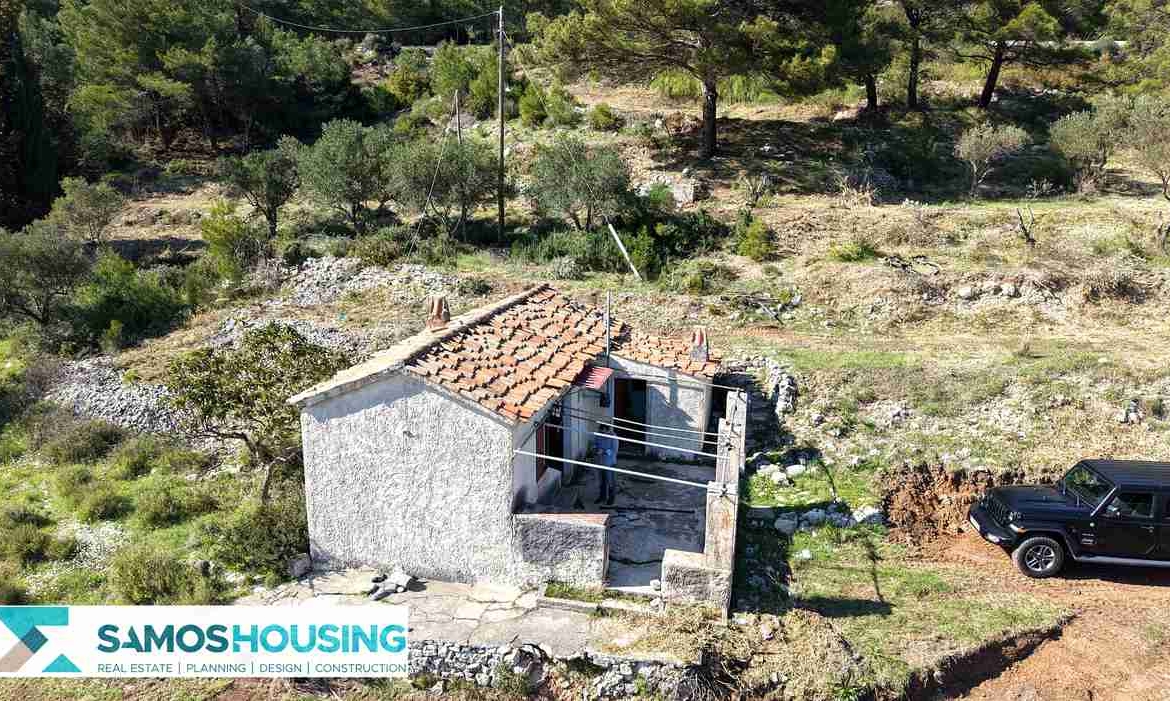 Stone Cottage on 12,328 m² Buildable Plot in Zervou Samos - photo 32