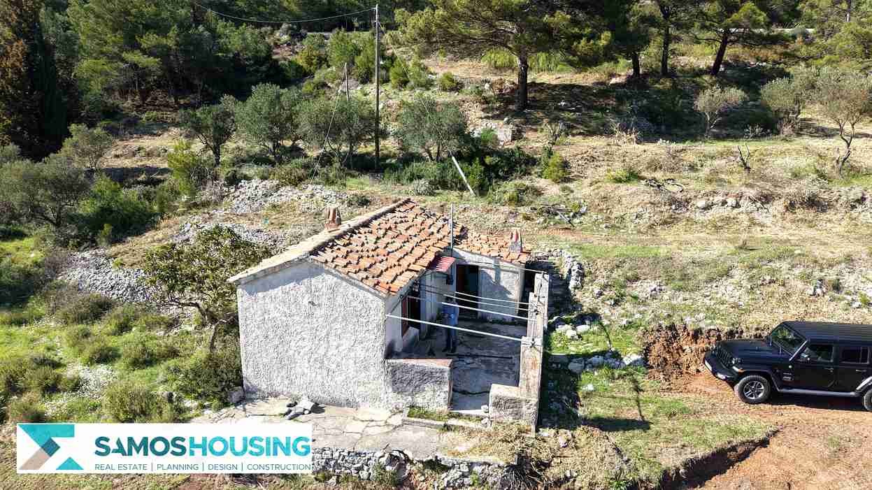 Stone Cottage on 12,328 m² Buildable Plot in Zervou Samos - photo 32