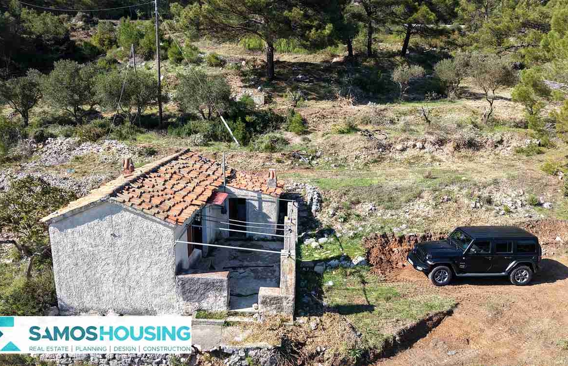 Stone Cottage on 12,328 m² Buildable Plot in Zervou Samos - photo 33