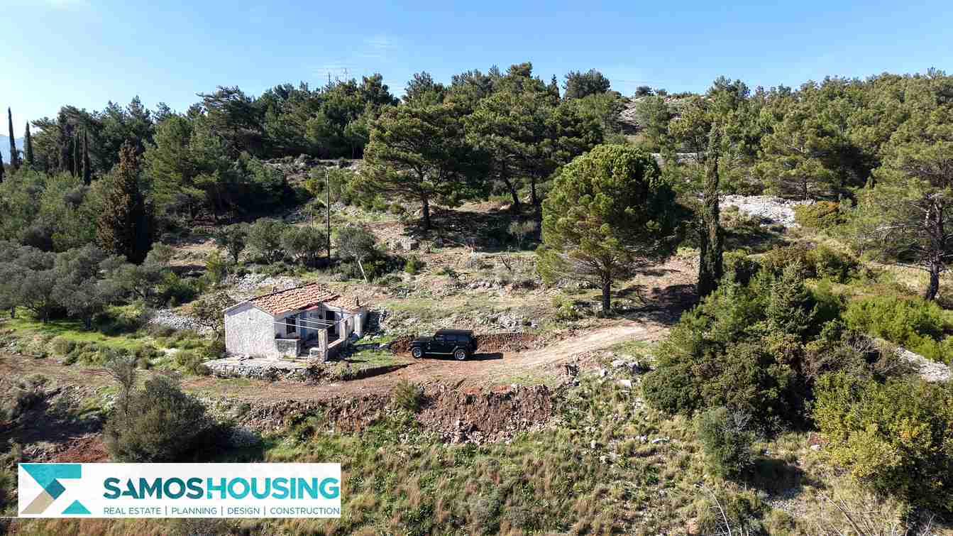Stone Cottage on 12,328 m² Buildable Plot in Zervou Samos - photo 36
