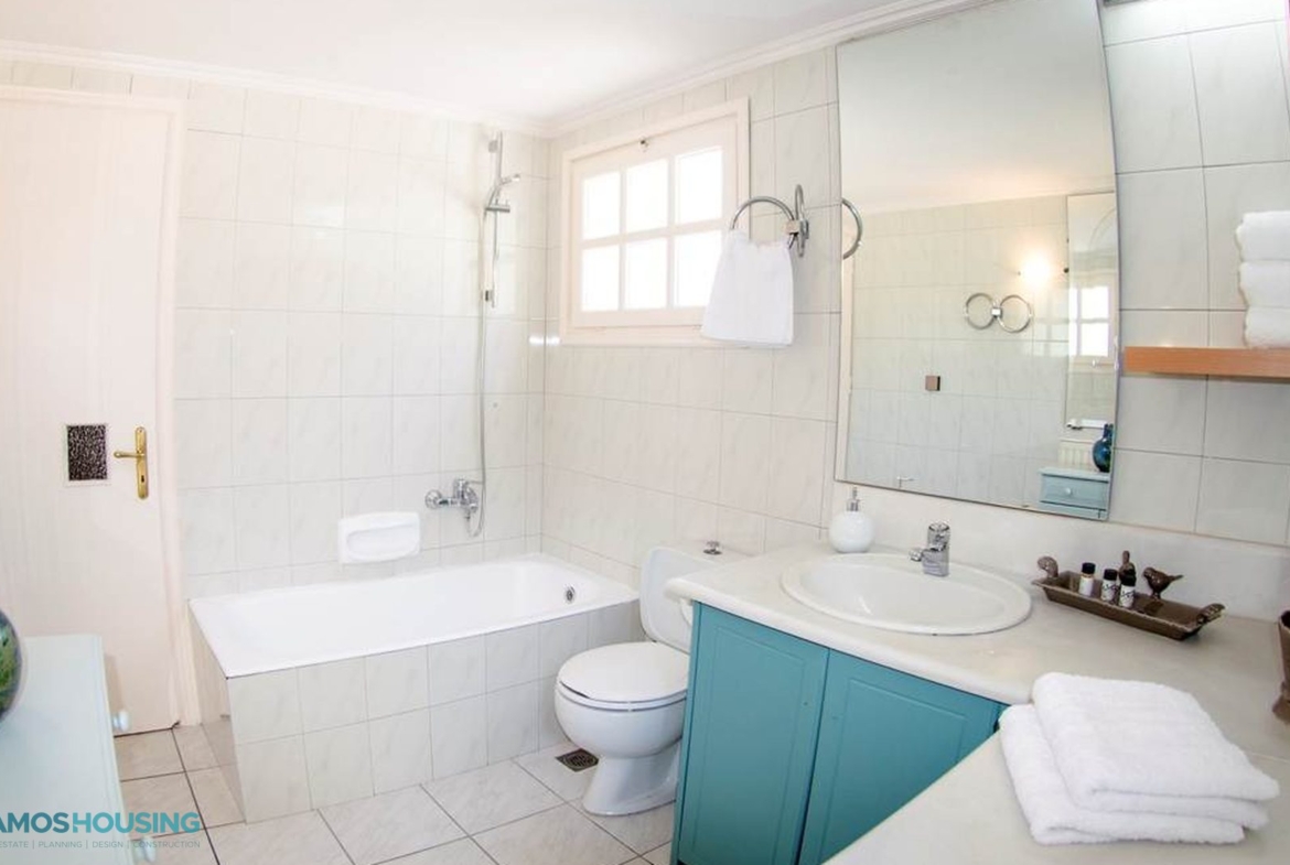 Aeolos Villa by the Beach – Beachfront Villa for Sale Samos | SH579