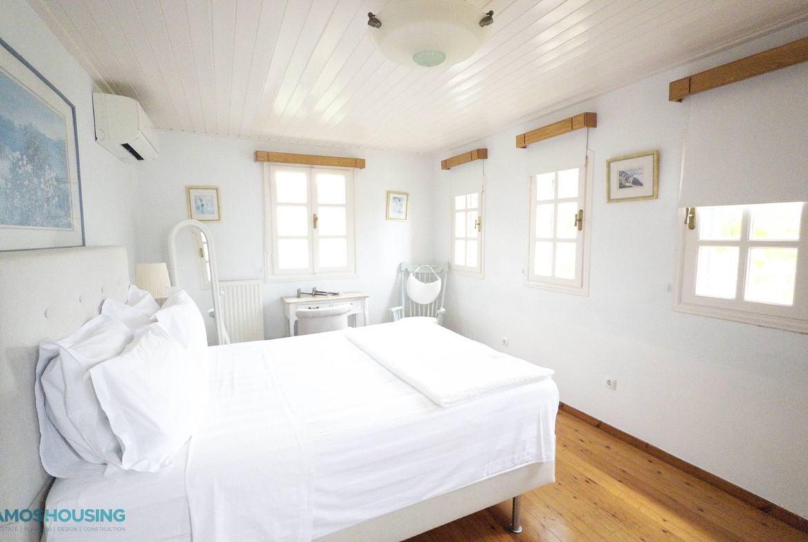 Aeolos Villa by the Beach – Beachfront Villa for Sale Samos | SH579