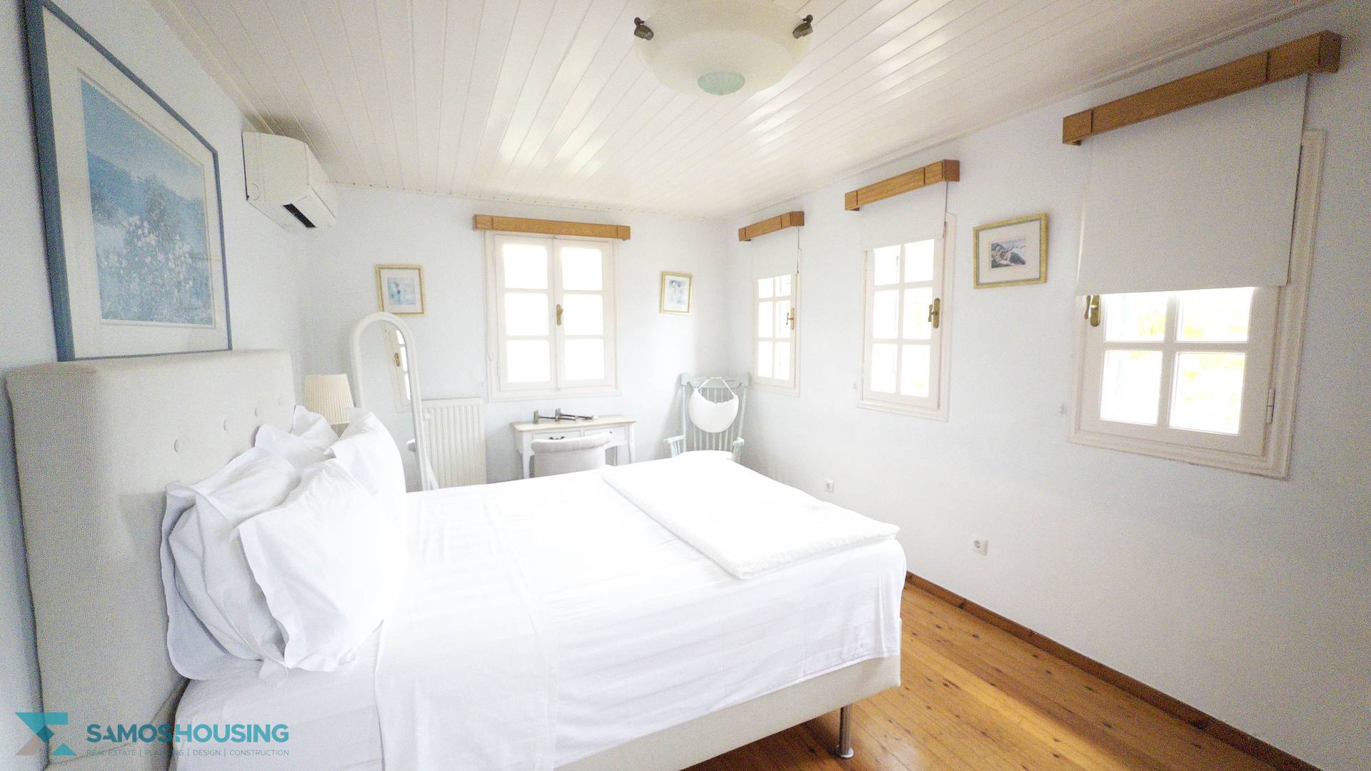 Aeolos Villa by the Beach – Beachfront Villa for Sale Samos | SH579