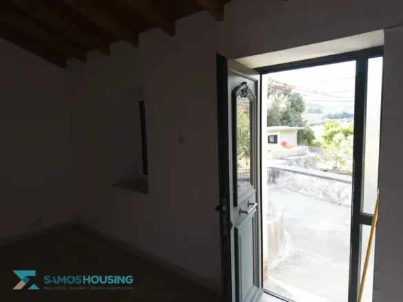 Beachfront Plot for Sale in Samos · Pl. 38