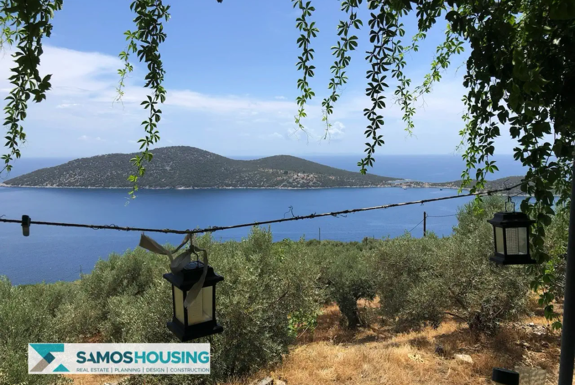 Απομονωμένη Εξοχική Κατοικία με Θέα στη Σάμο – 20.380 τ.μ. κοντά στους Σπαθαραίους (SH588)