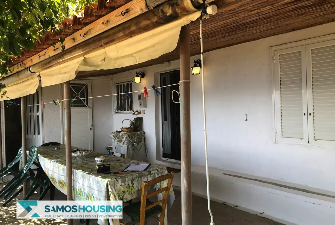 Απομονωμένη Εξοχική Κατοικία με Θέα στη Σάμο – 20.380 τ.μ. κοντά στους Σπαθαραίους (SH588)