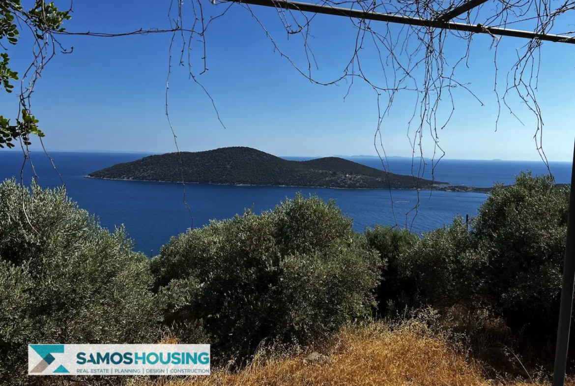 Απομονωμένη Εξοχική Κατοικία με Θέα στη Σάμο – 20.380 τ.μ. κοντά στους Σπαθαραίους (SH588)