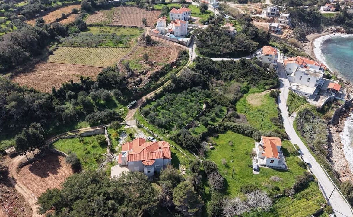Παραθαλάσσιο οικόπεδο 1.553 τ.μ. στον Άγιο Νικόλαο, Καρλόβασι – Σάμος