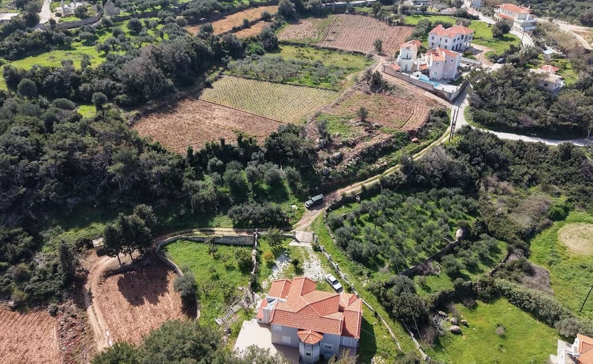Παραθαλάσσιο οικόπεδο 1.553 τ.μ. στον Άγιο Νικόλαο, Καρλόβασι – Σάμος