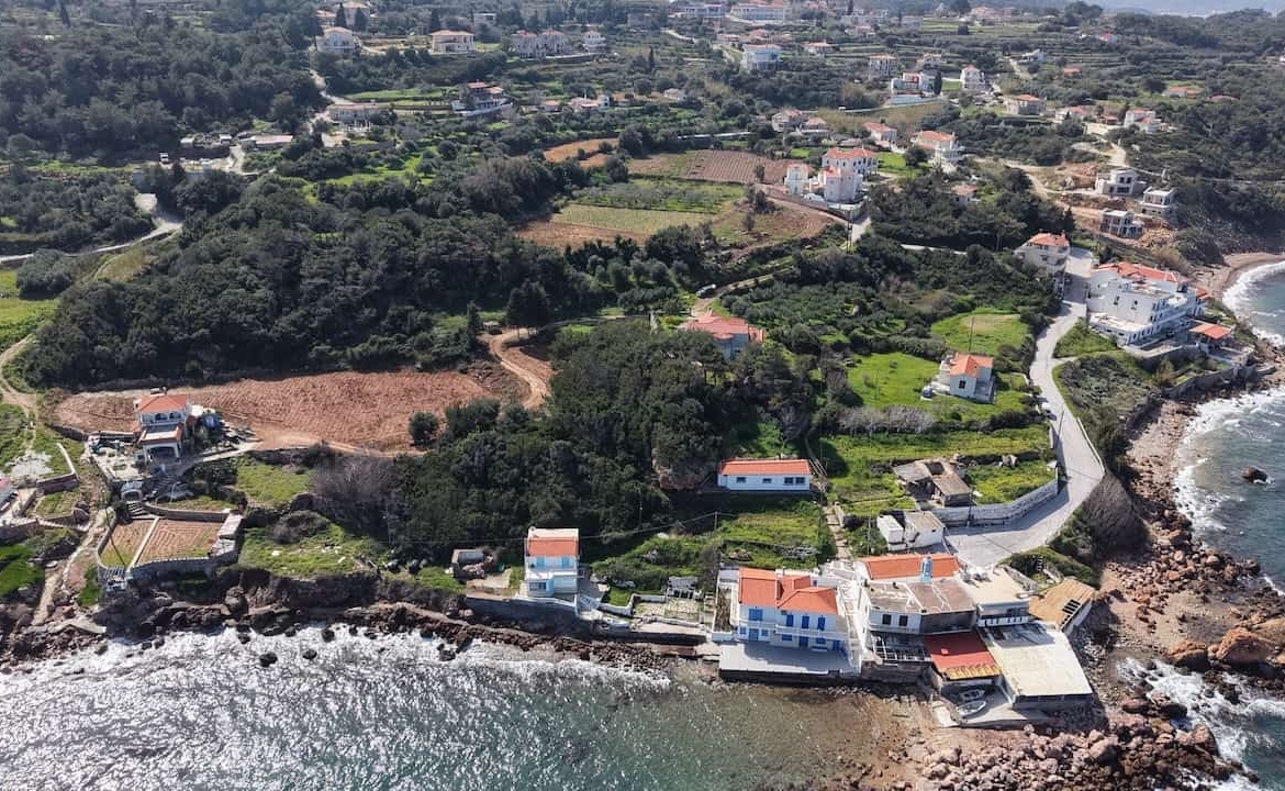 Παραθαλάσσιο οικόπεδο 1.553 τ.μ. στον Άγιο Νικόλαο, Καρλόβασι – Σάμος