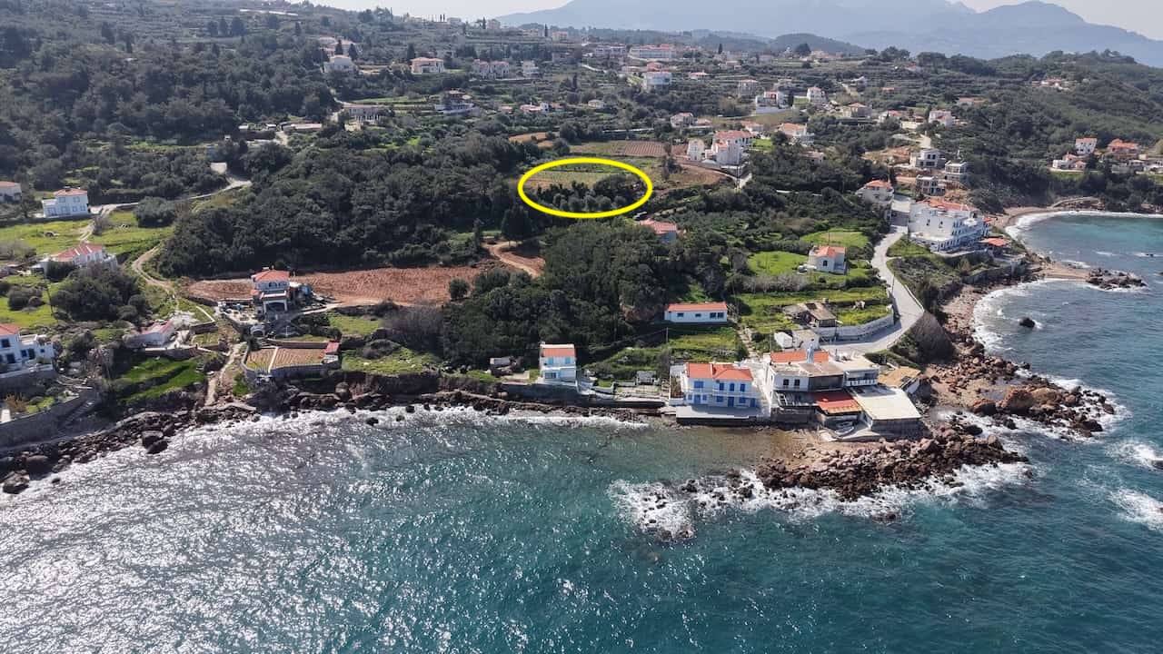 dji_fly_20260304_120722_0367_1772804357960_photo Παραθαλάσσιο οικόπεδο 1.553 τ.μ. στον Άγιο Νικόλαο, Καρλόβασι – Σάμος