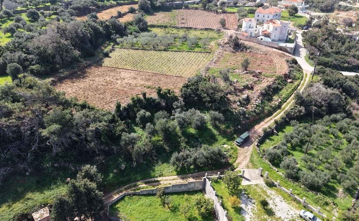 Παραθαλάσσιο οικόπεδο 1.553 τ.μ. στον Άγιο Νικόλαο, Καρλόβασι – Σάμος