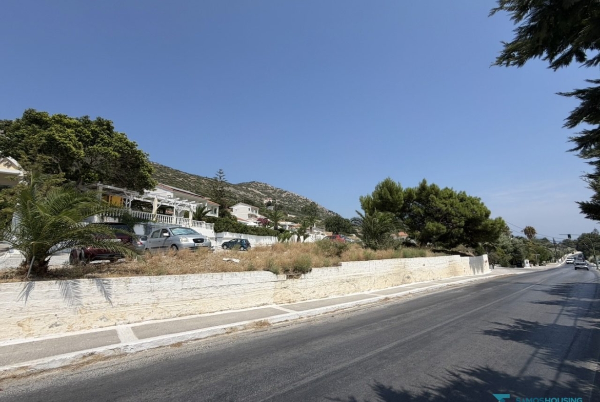 Road frontage looking south toward Pythagorio, Nea Poli Samos